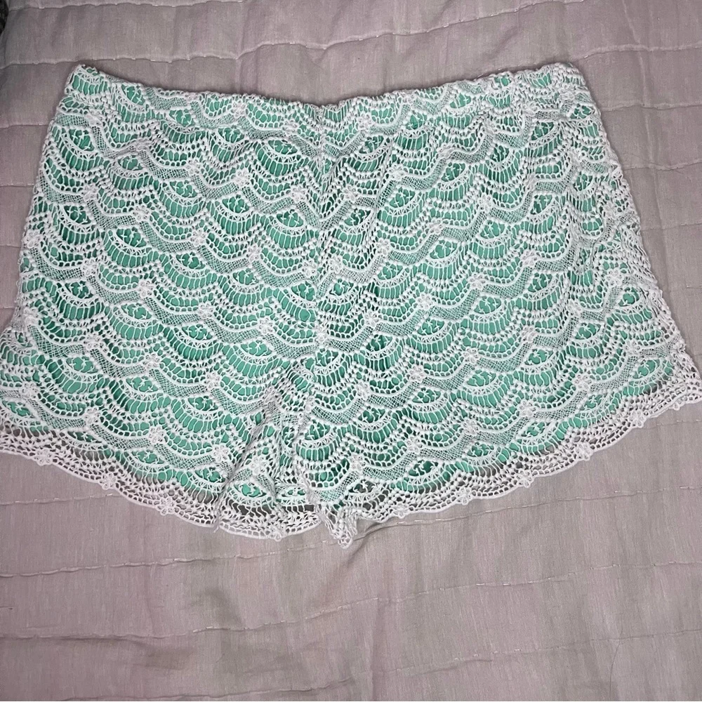Southern Tide Emma Lace Short in Starboard Size Large
